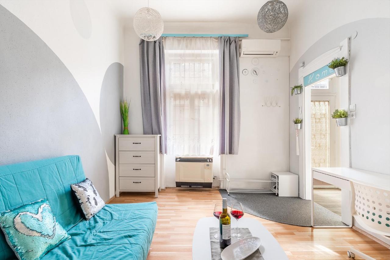 Sunny Dots Apartment - Free Parking! 布达佩斯 外观 照片