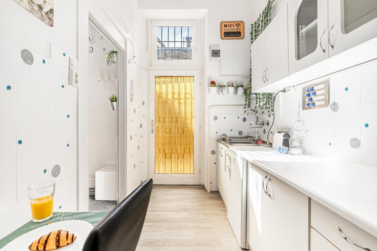 Sunny Dots Apartment - Free Parking! 布达佩斯 外观 照片